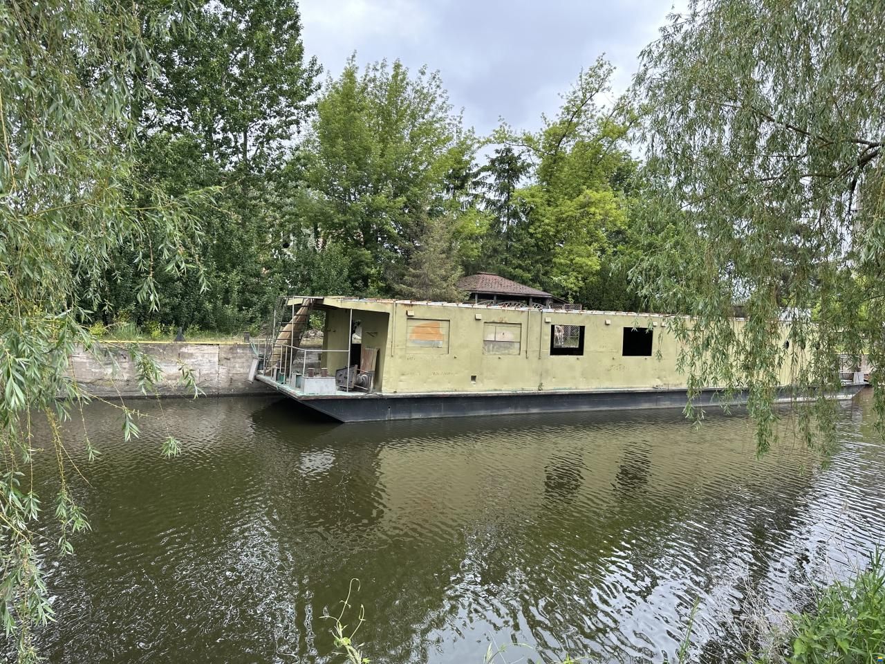 Northman Barge Houseboat Sara 300m2