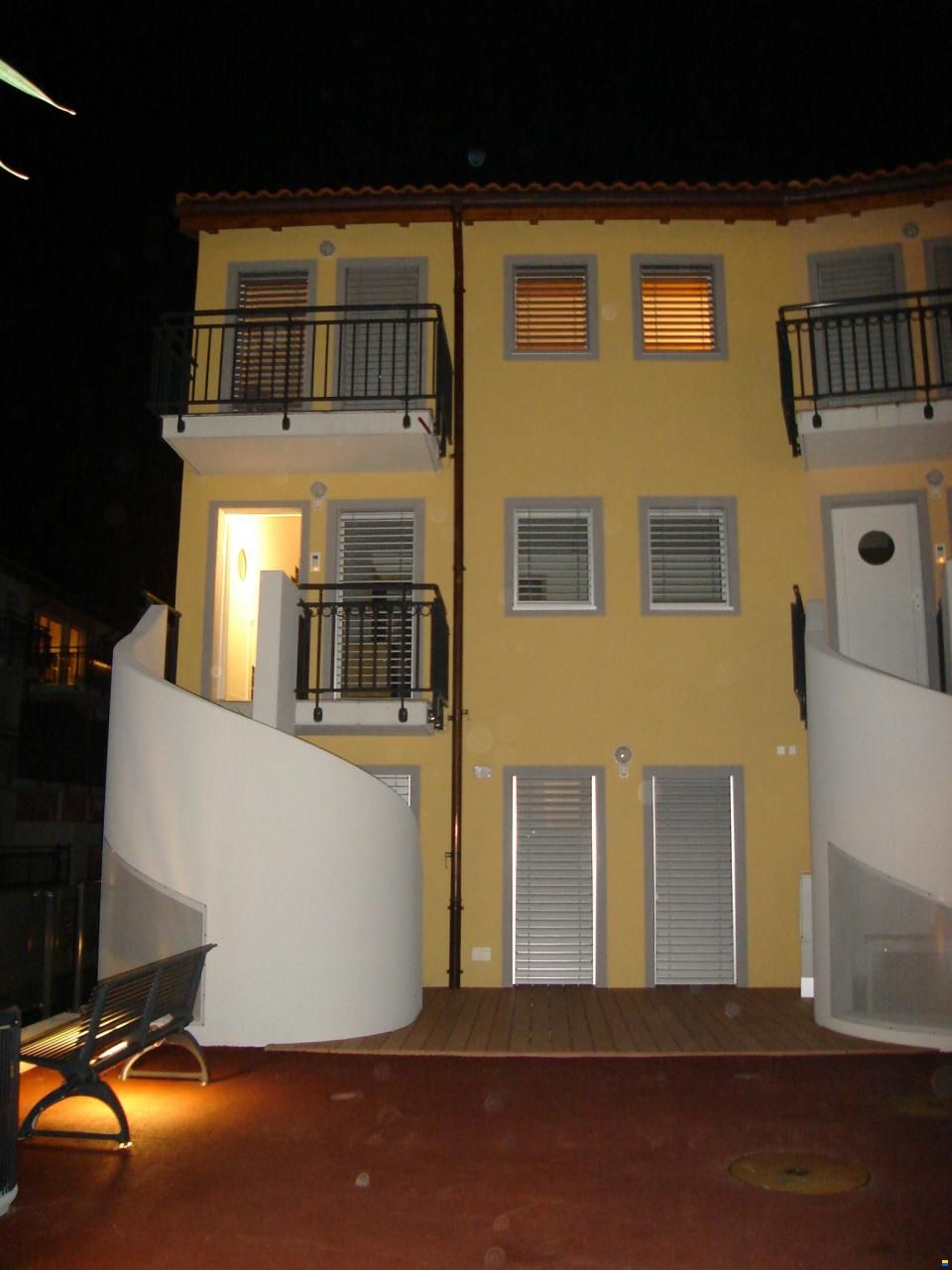 2 1/2 Zimmerwohnung mit Bootsplatz