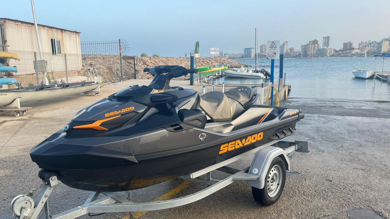 Sea-Doo GTX 230