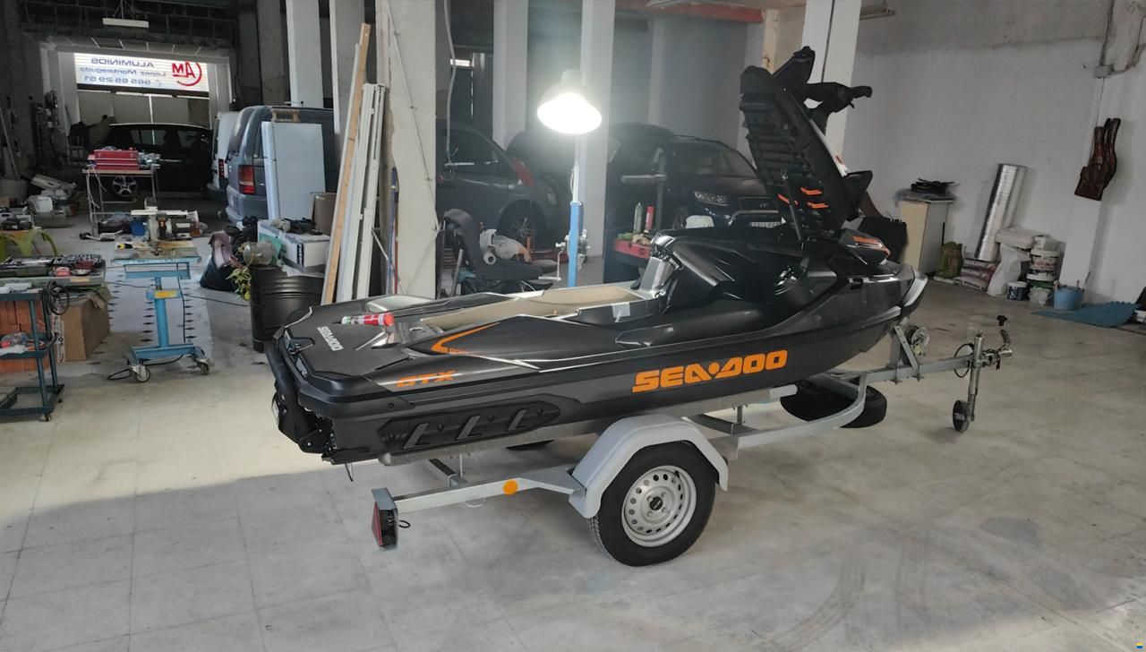 Sea-Doo GTX 230