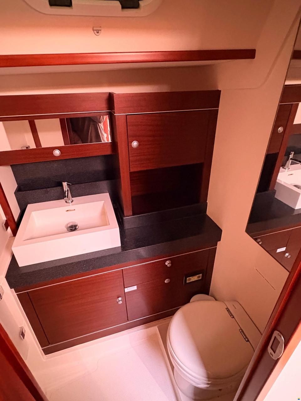 Hanse 545