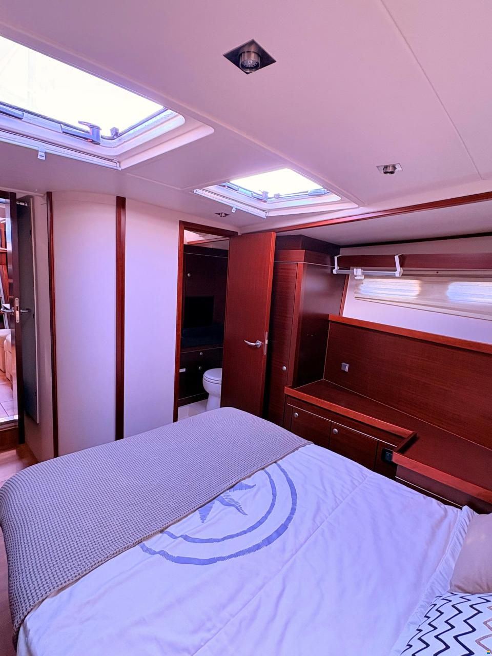 Hanse 545