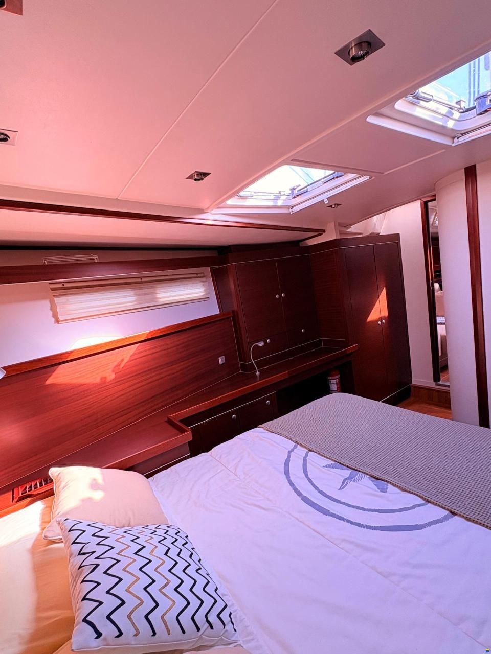 Hanse 545