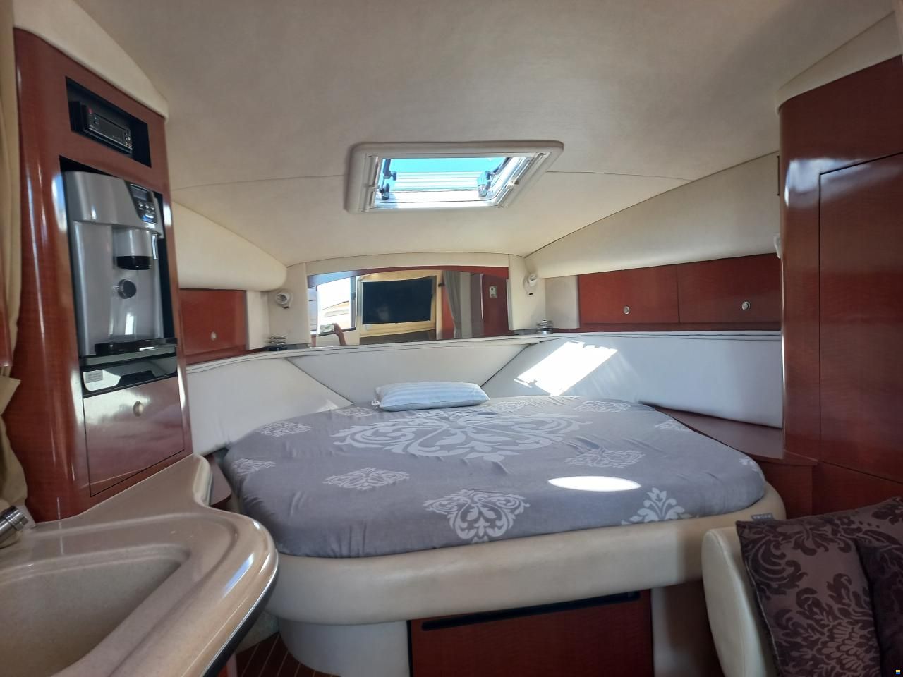Sea Ray 355 Sundancer