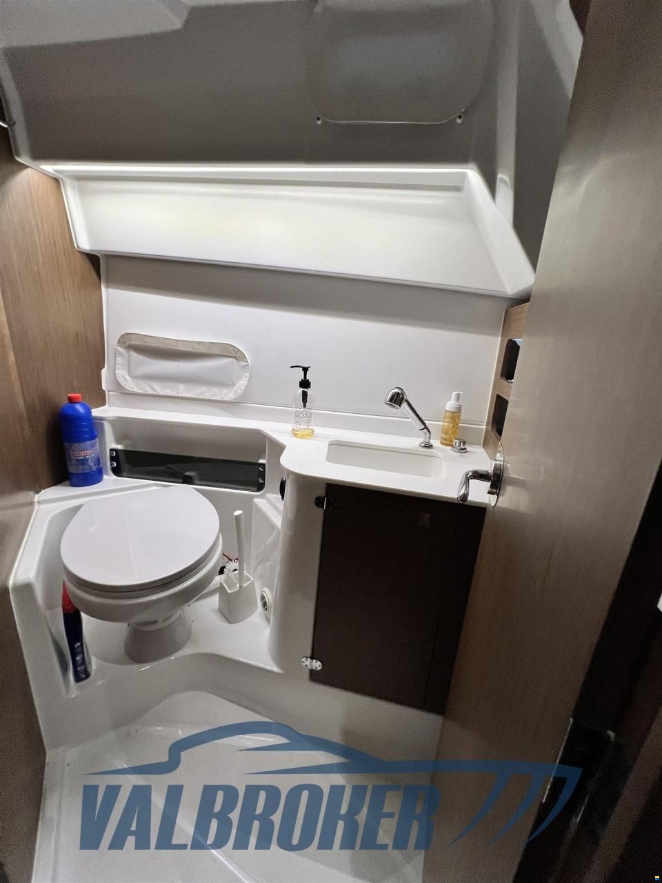 Beneteau Antares 9