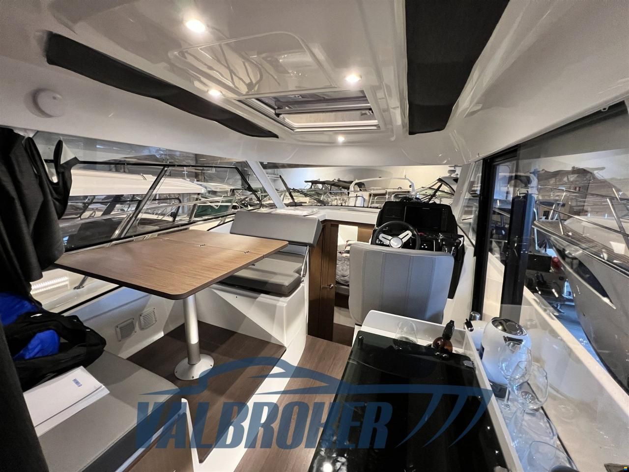 Beneteau Antares 9