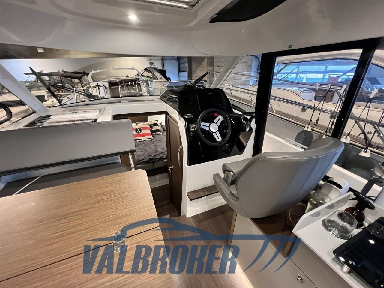 Beneteau Antares 9