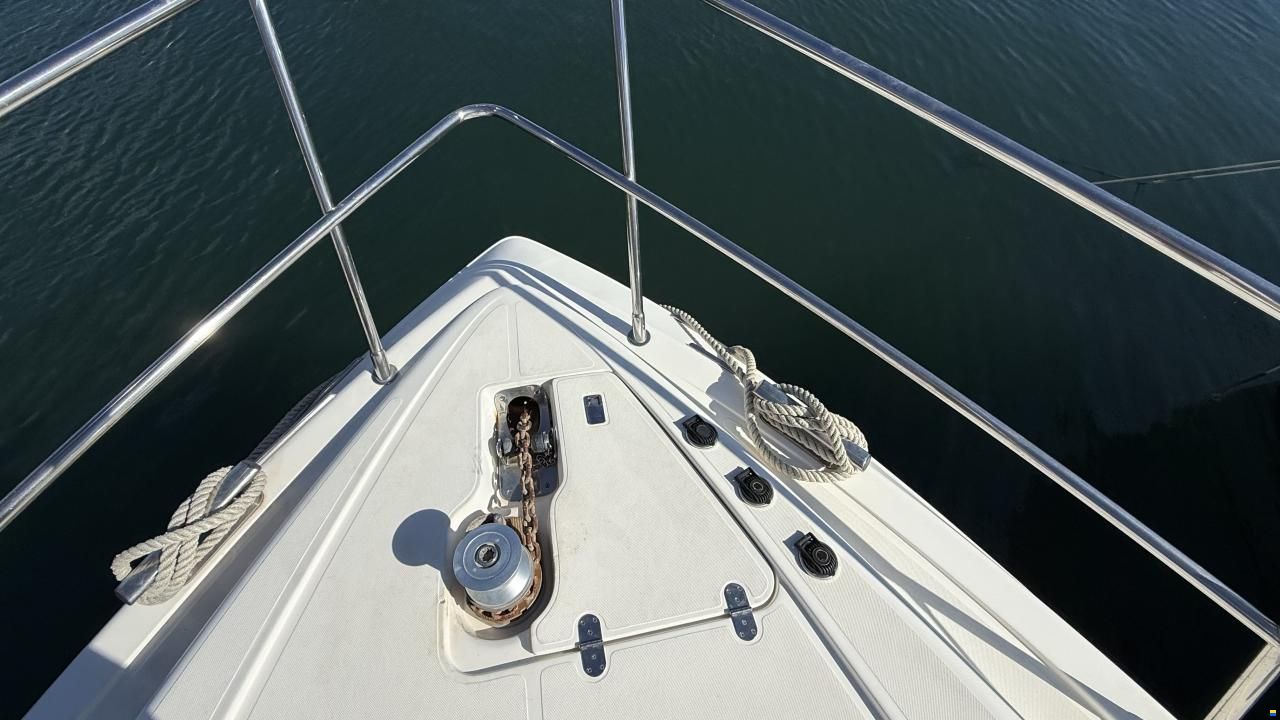 Azimut 46