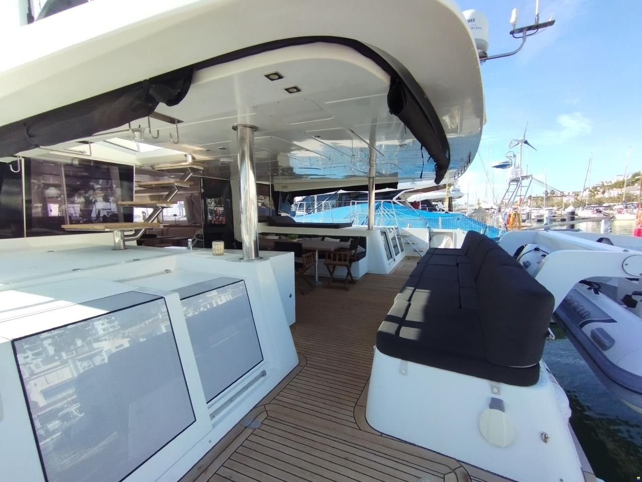 Lagoon 620