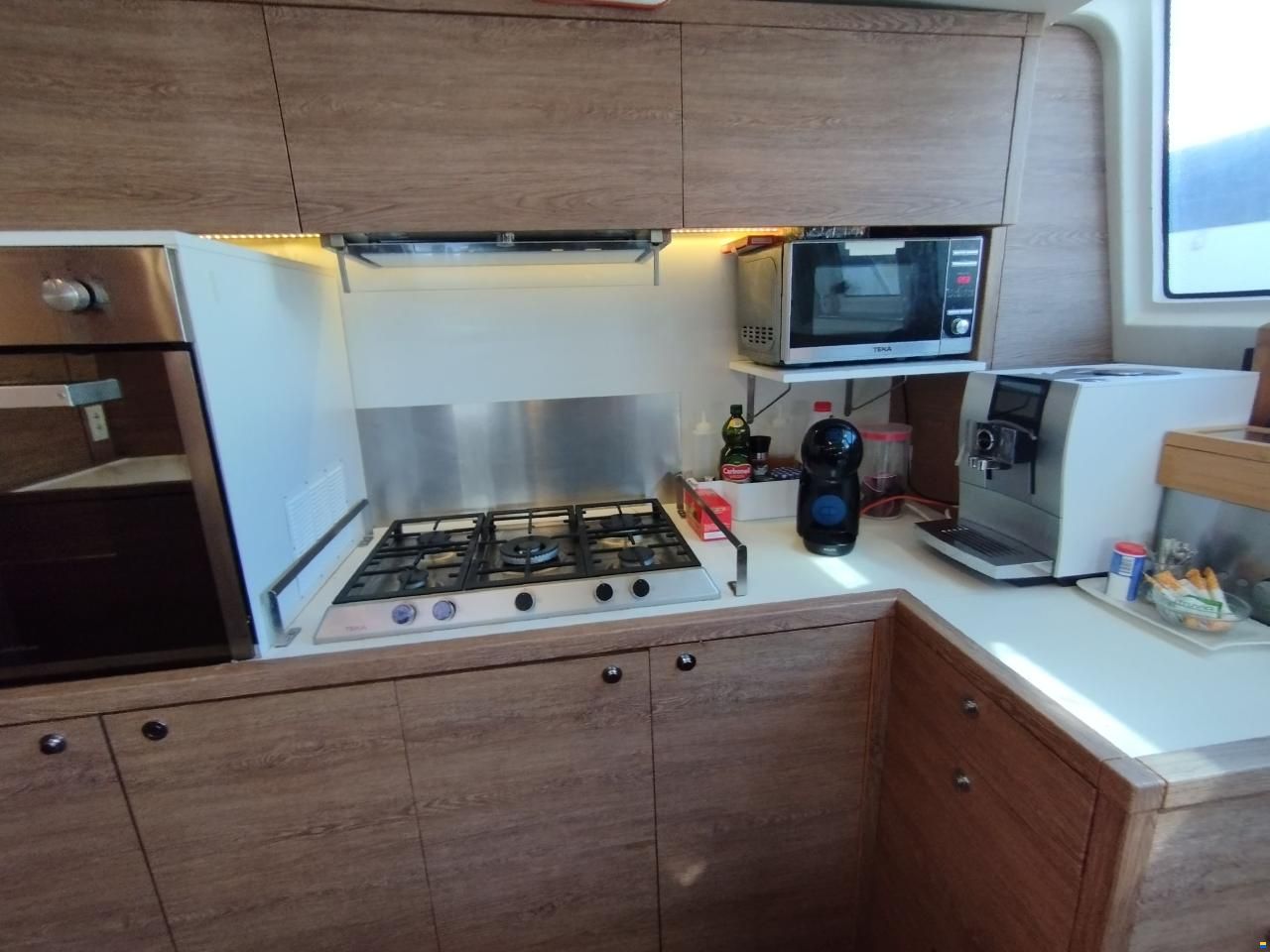 Lagoon 620