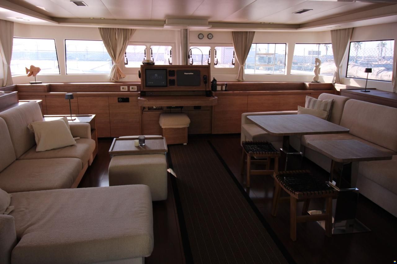 Lagoon 620