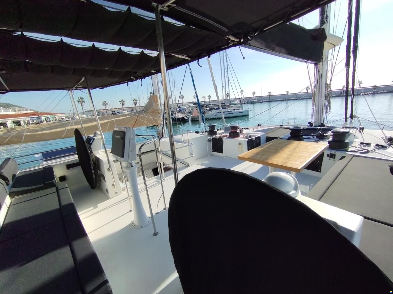 Lagoon 620