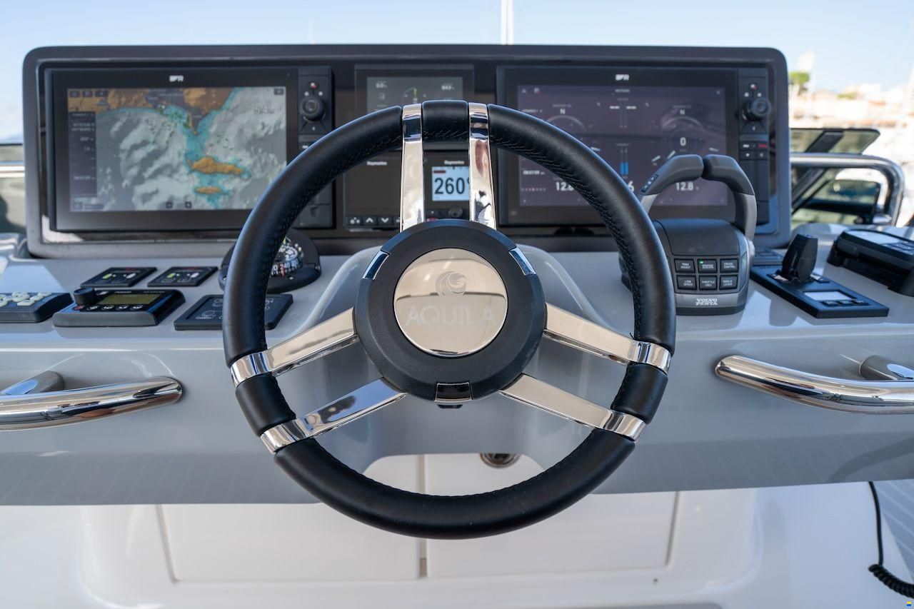 AQUILA 46 YACHT