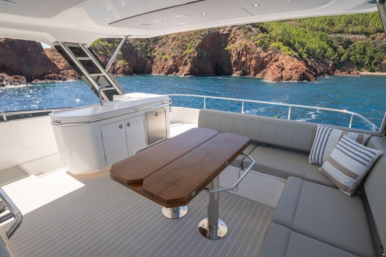 AQUILA 46 YACHT