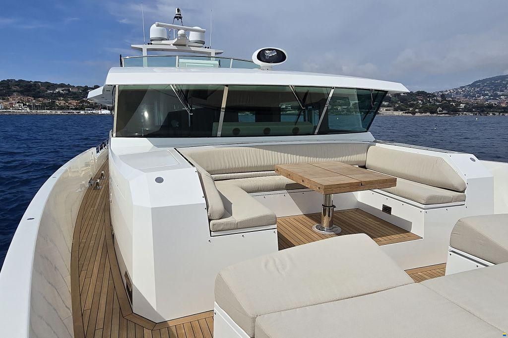 Delta Powerboats 88 Carbon