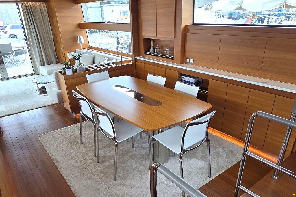 Delta Powerboats 88 Carbon