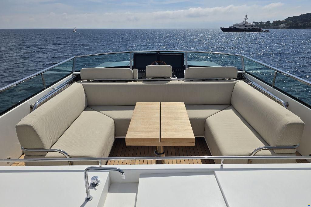 Delta Powerboats 88 Carbon