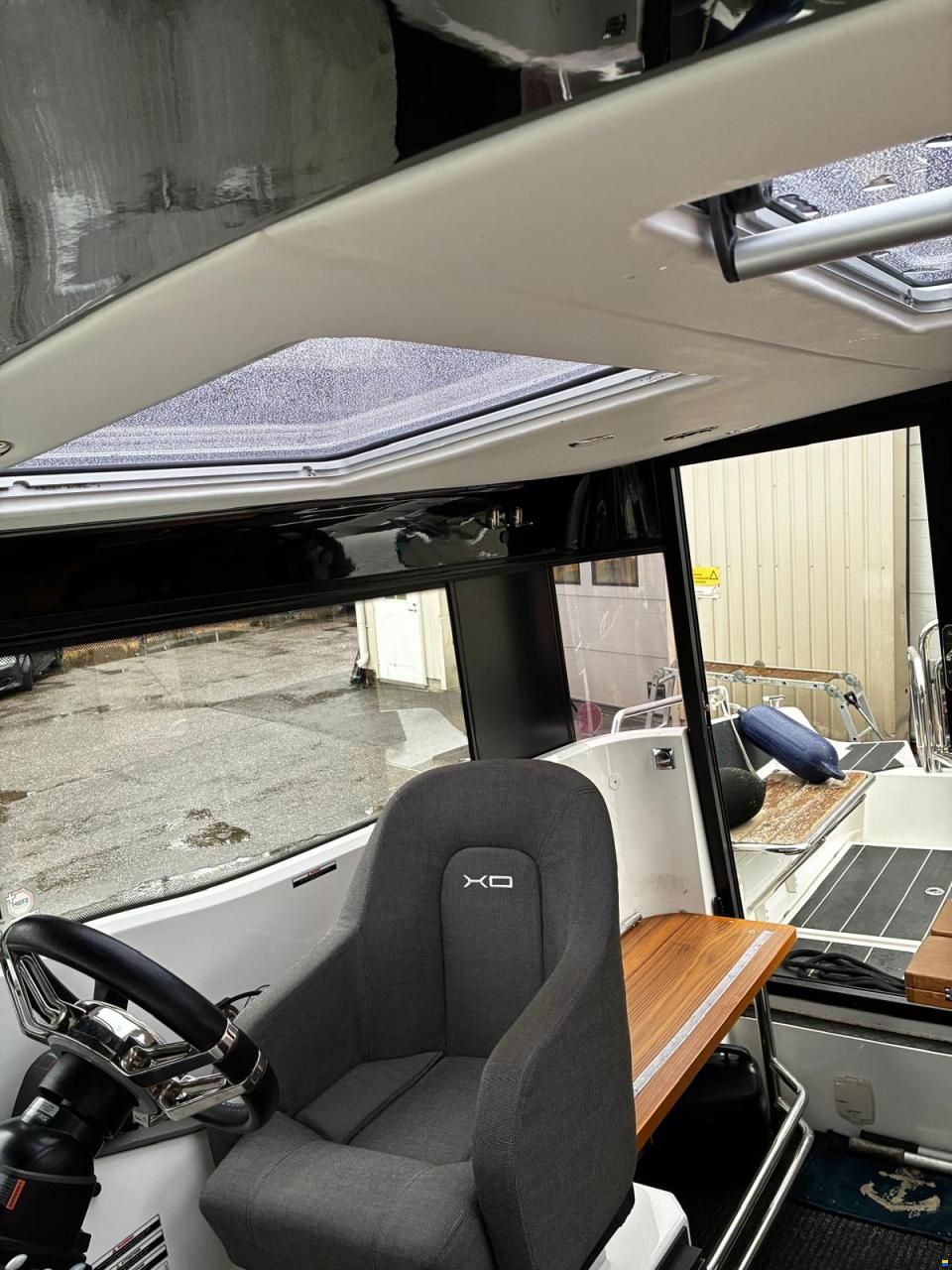 XO Boats 270 Cabin OB