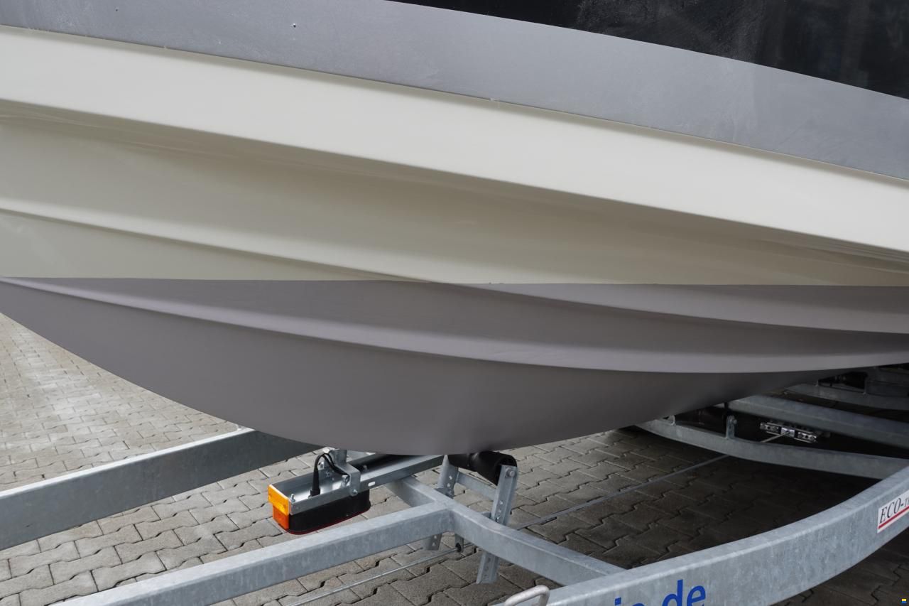 Quicksilver Activ 675 Cruiser inkl. Trailer & Bodens