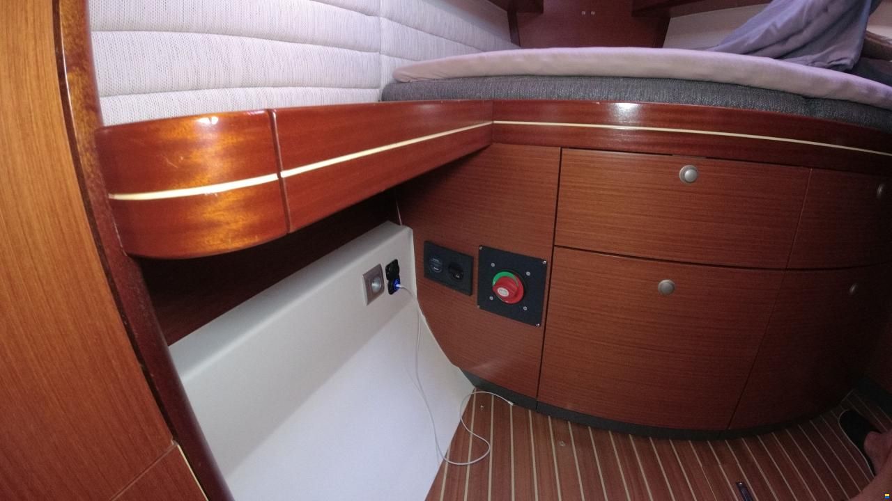 Delphia 47