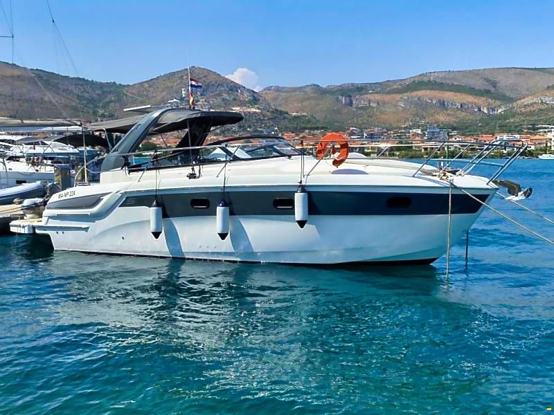 Bavaria 32 Sport Open