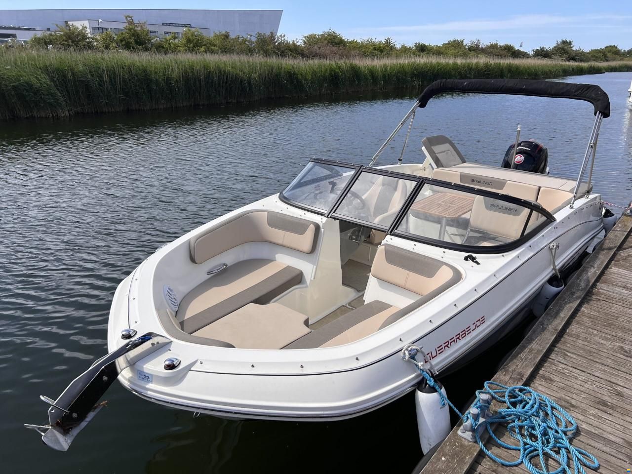 Bayliner VR5