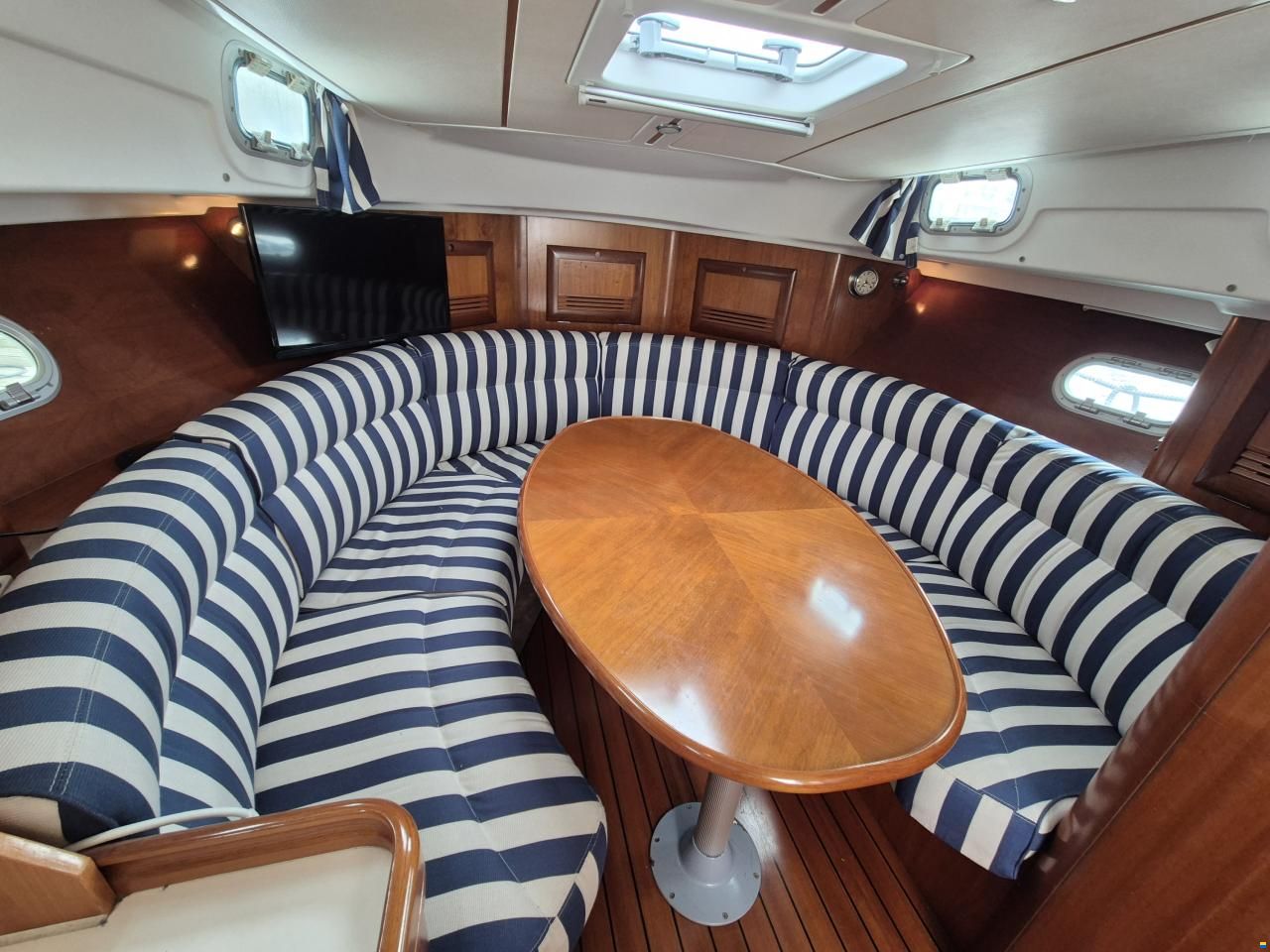Beneteau Ombrine 900