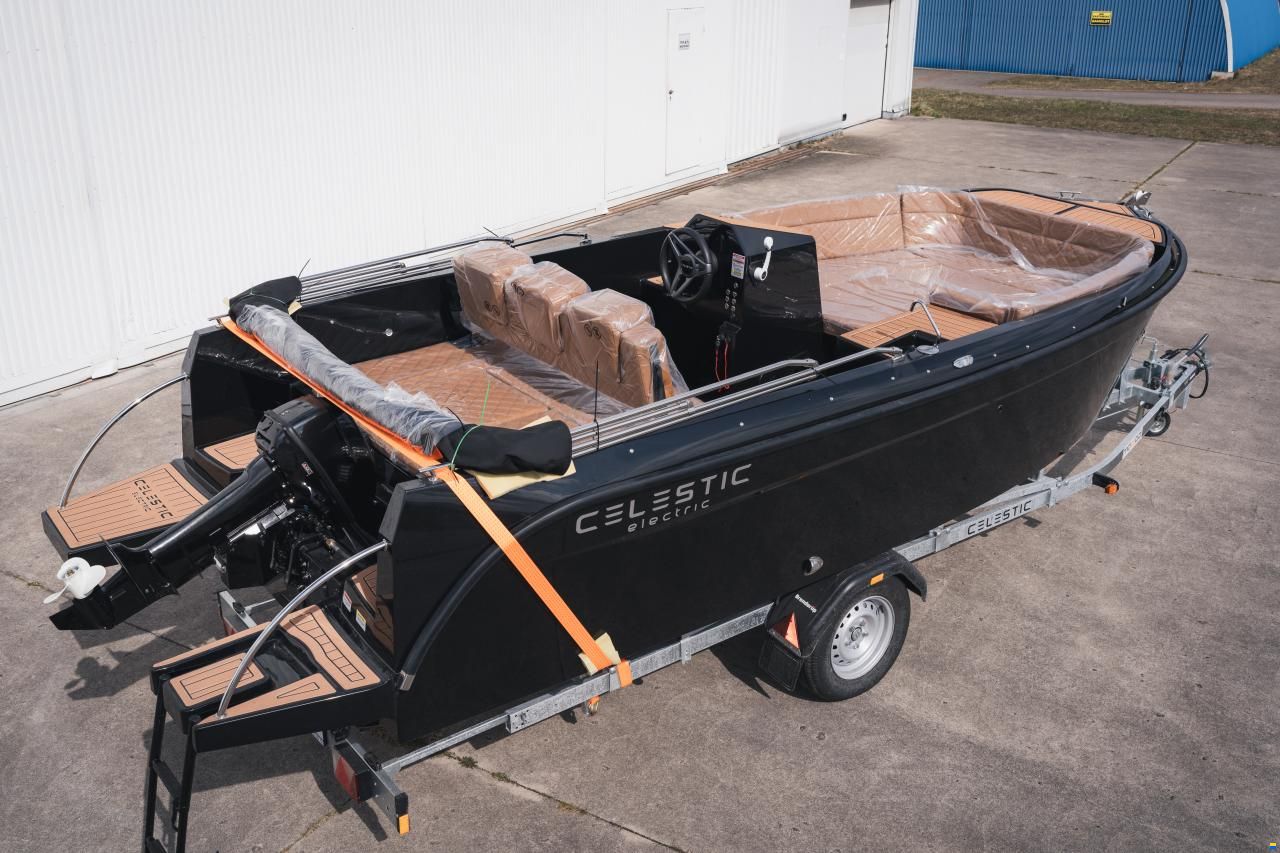 Celestic E19