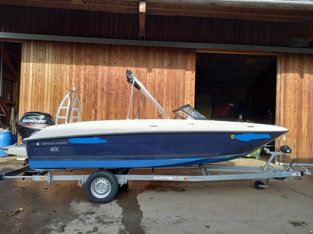 Bayliner Element E6
