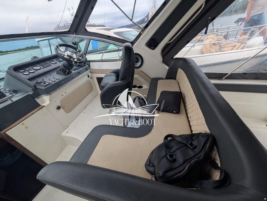 Cruisers 3270 Esprit