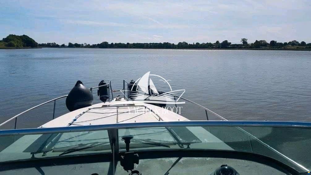 Cruiser Yachts 3270 Esprit