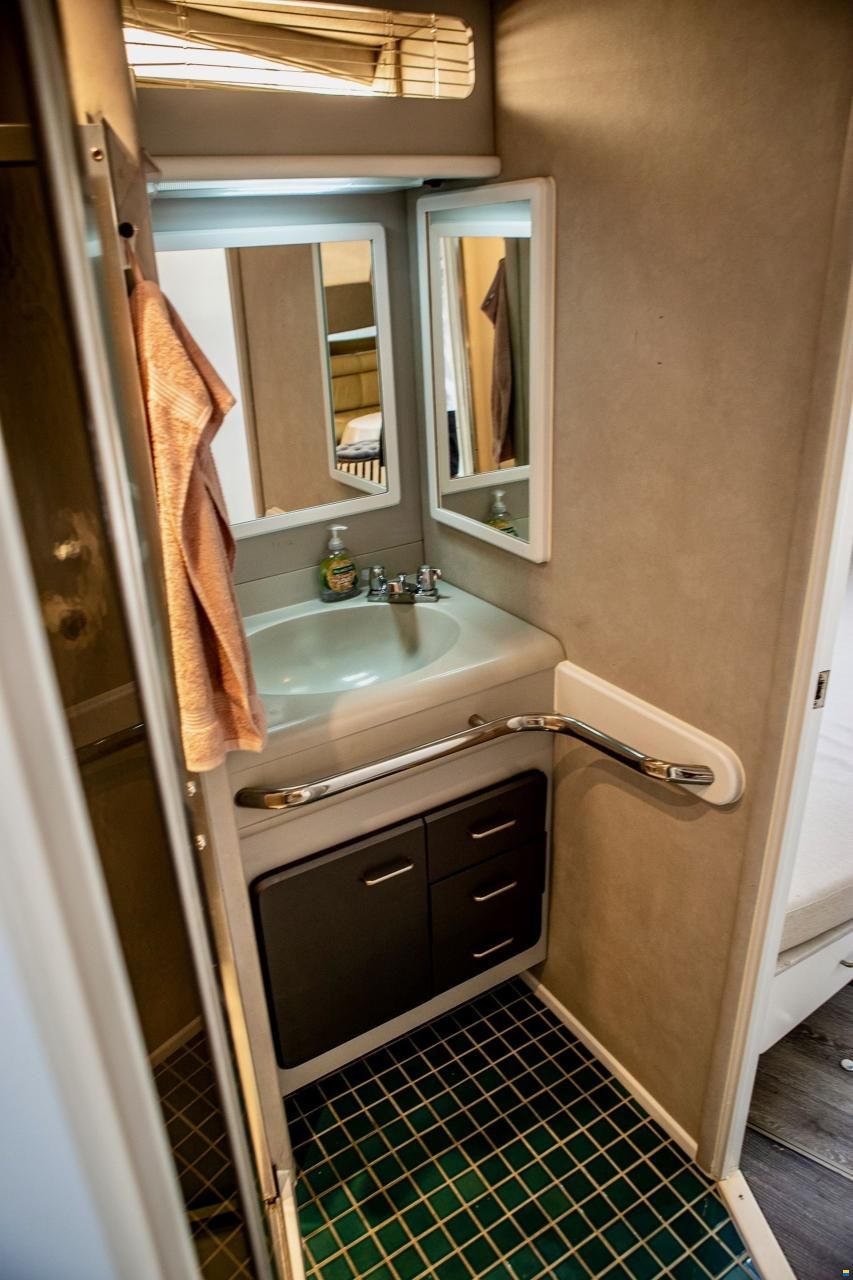 Sea Ray 480 Sundancer