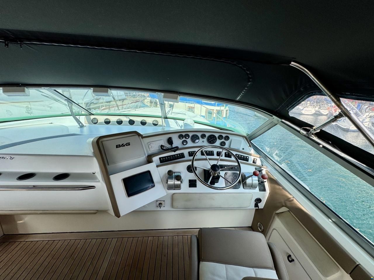 Sea Ray 480 Sundancer