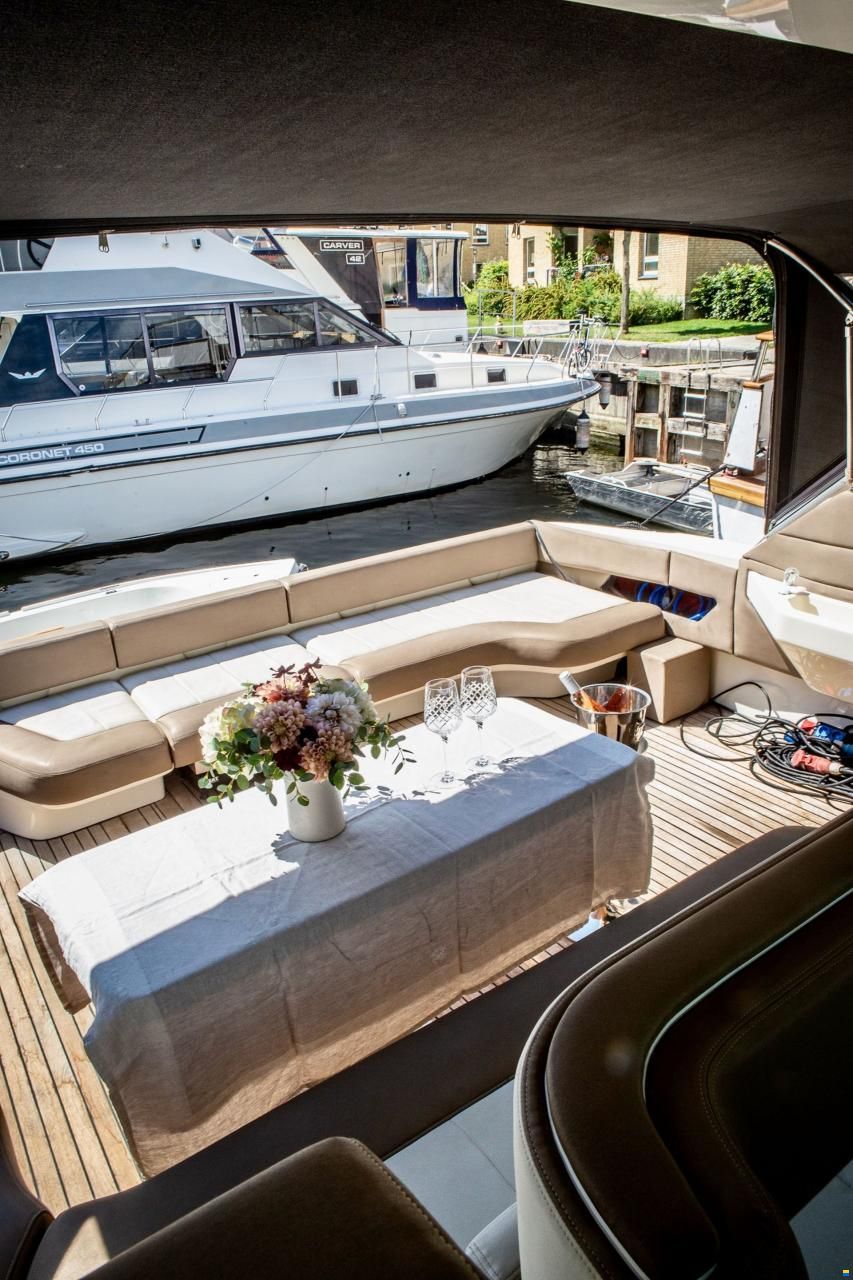 Sea Ray 480 Sundancer