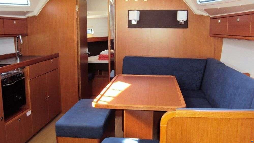 Bavaria CRUISER 41