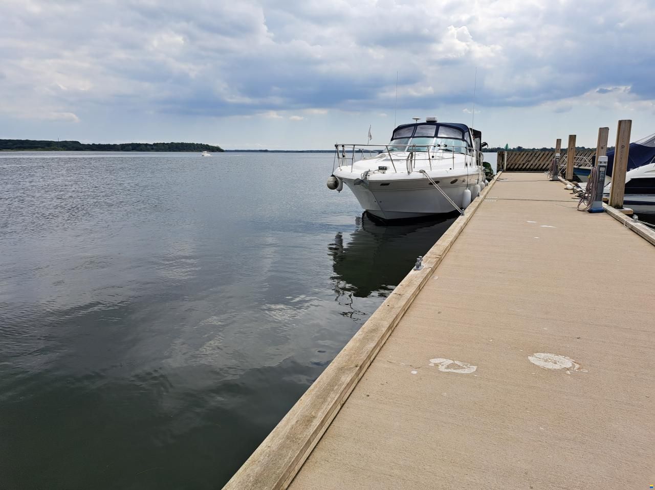 Sea Ray 400 Sundancer