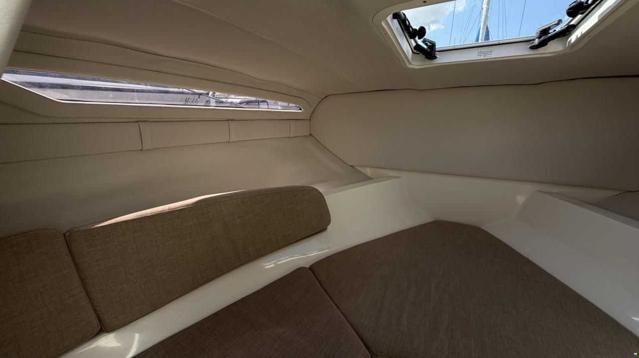 Bayliner VR5 Cuddy