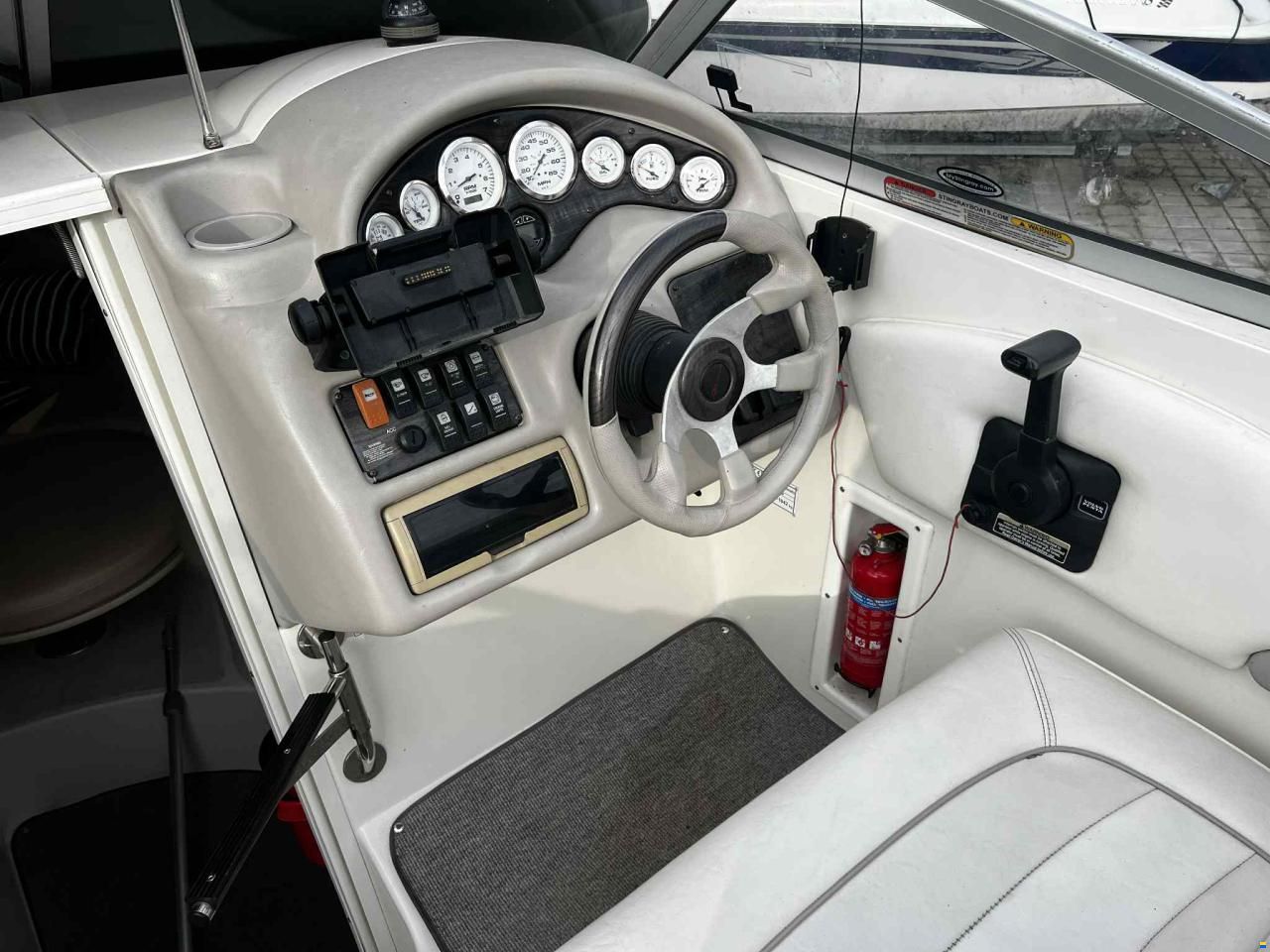 Stingray 240 S