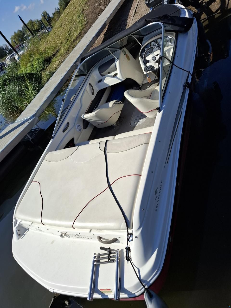 Monterey Speedboot 140 pk