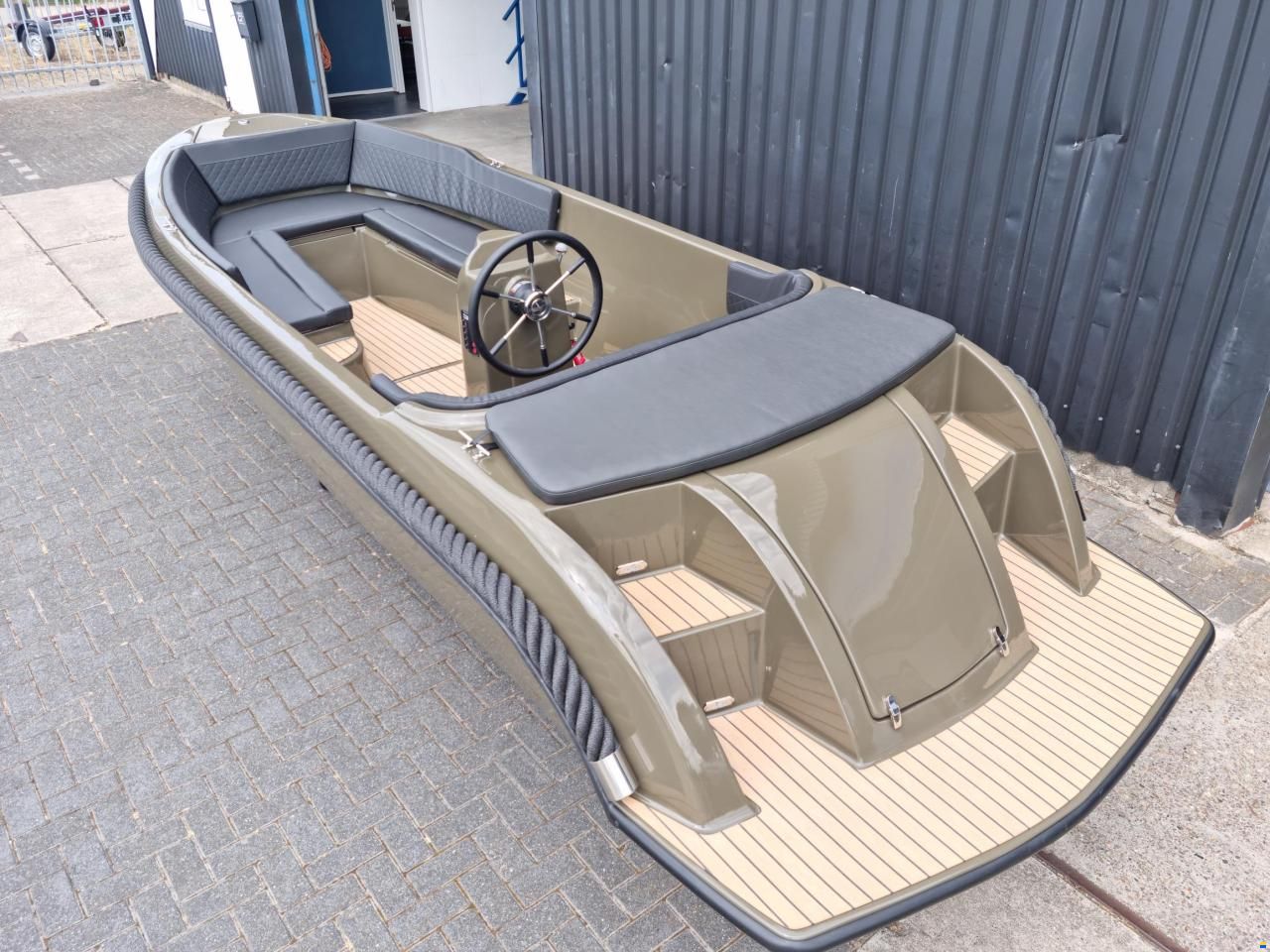 Beauty 580 Tender
