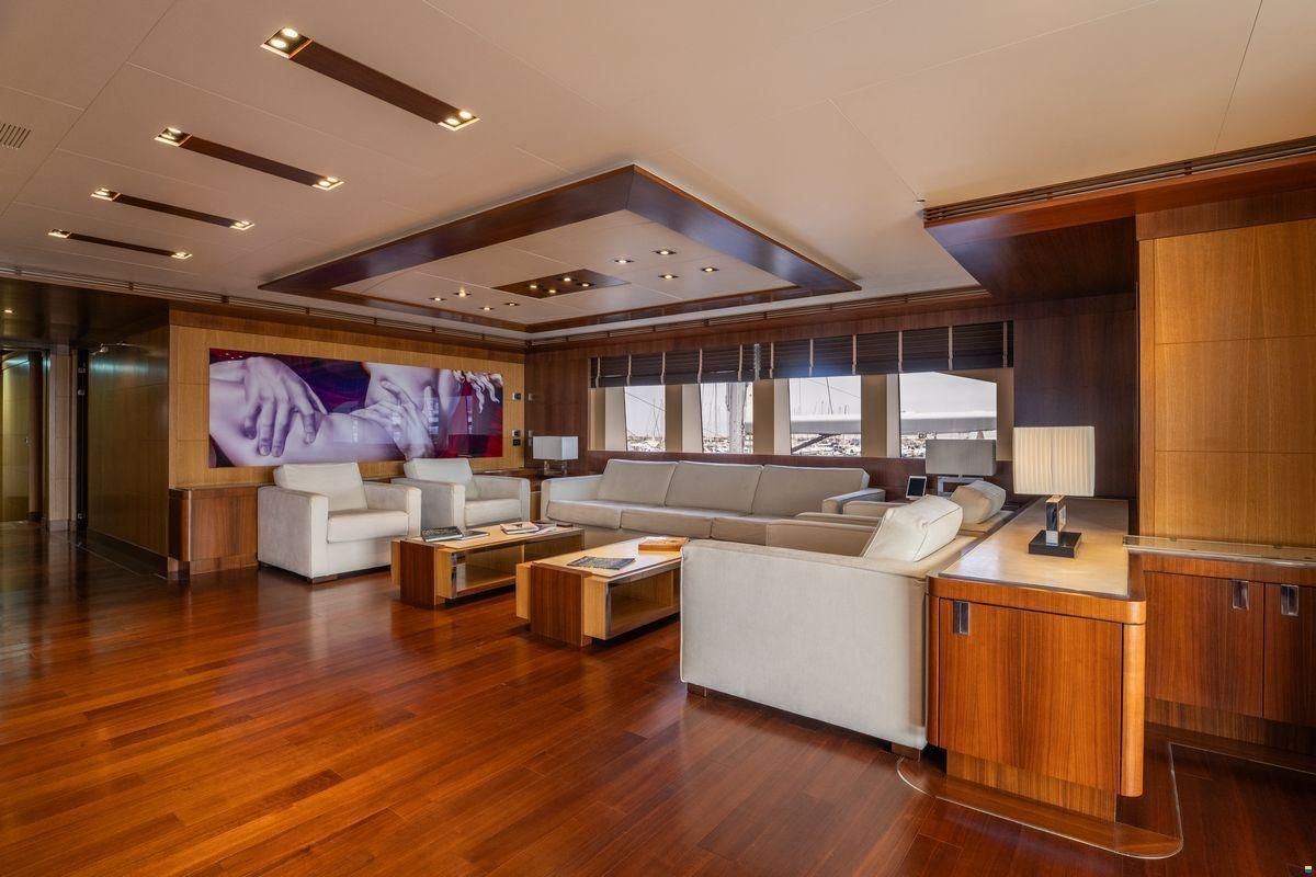 Columbus Yachts 177
