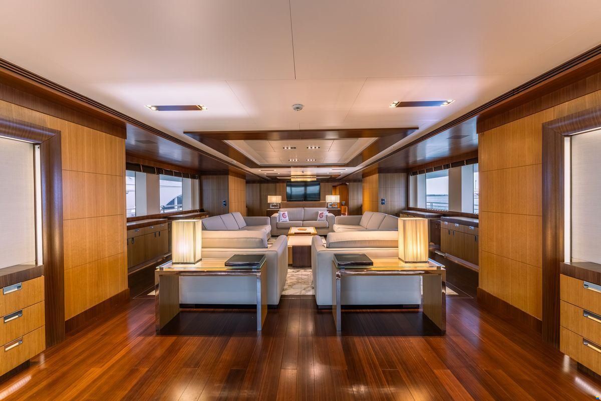 Columbus Yachts 177