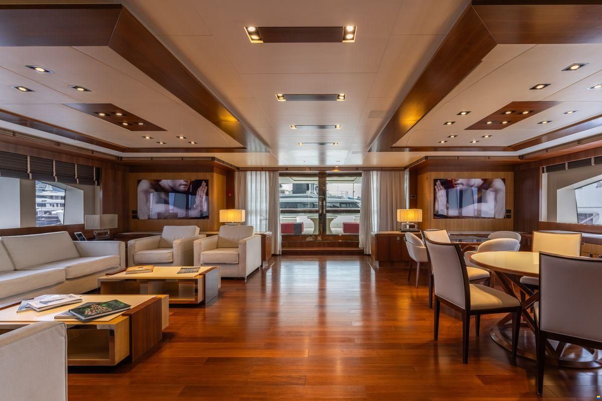 Columbus Yachts 177