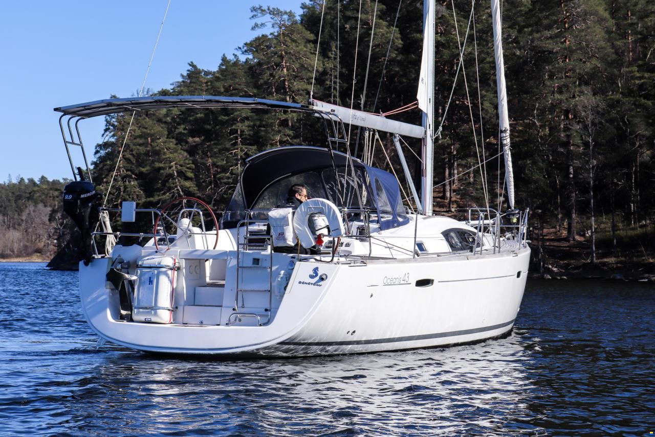 Beneteau Oceanis 43