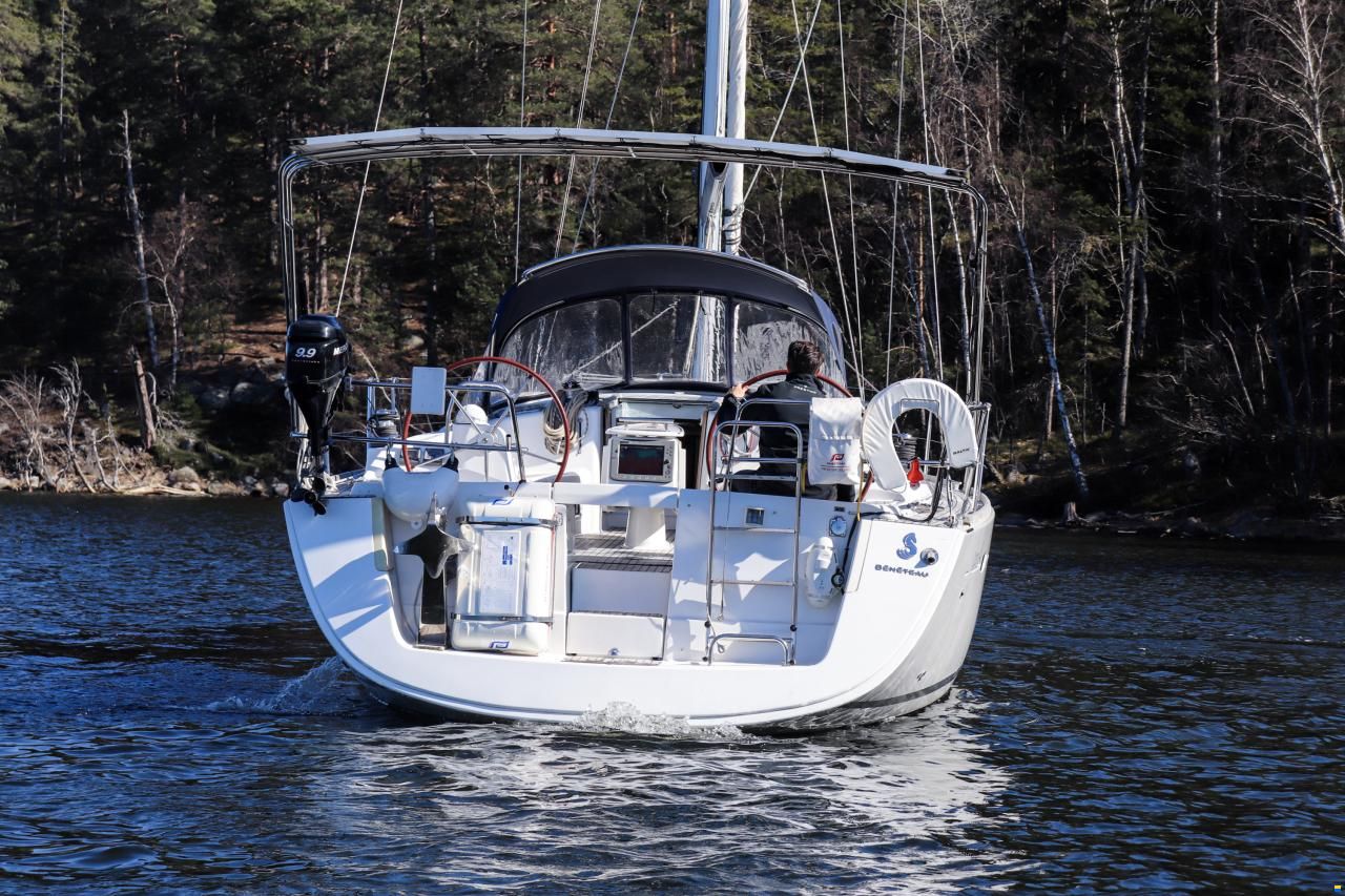 Beneteau Oceanis 43