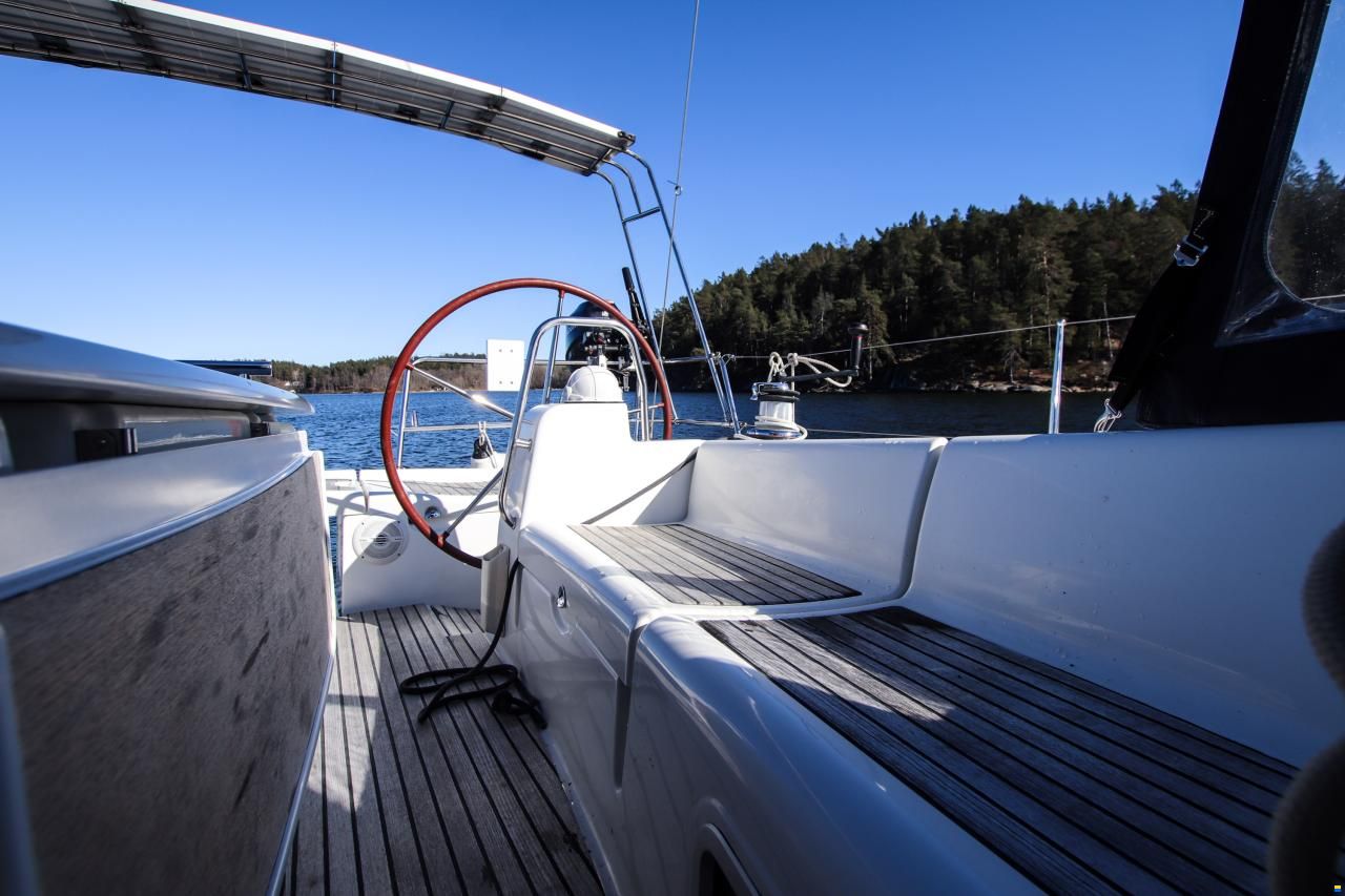 Beneteau Oceanis 43