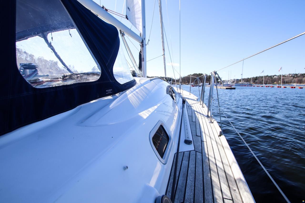 Beneteau Oceanis 43