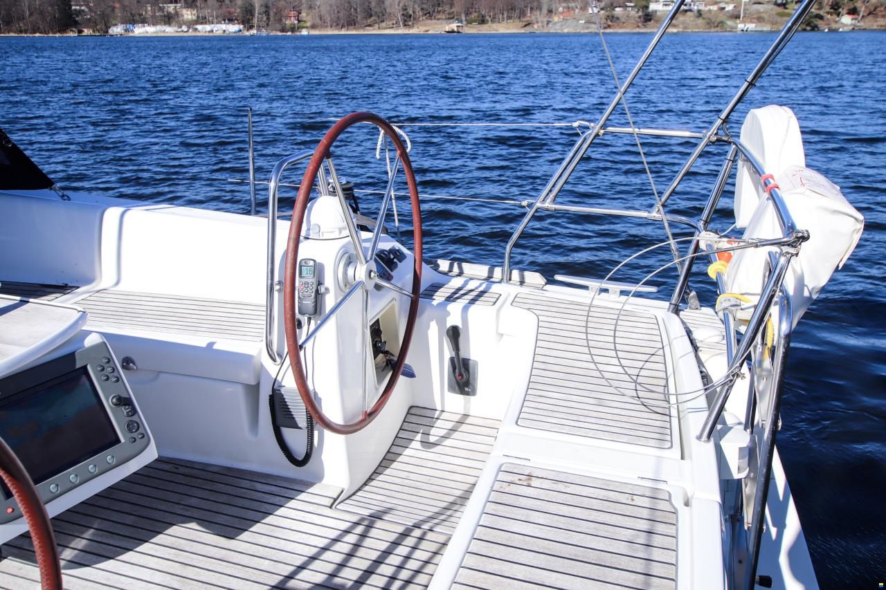 Beneteau Oceanis 43