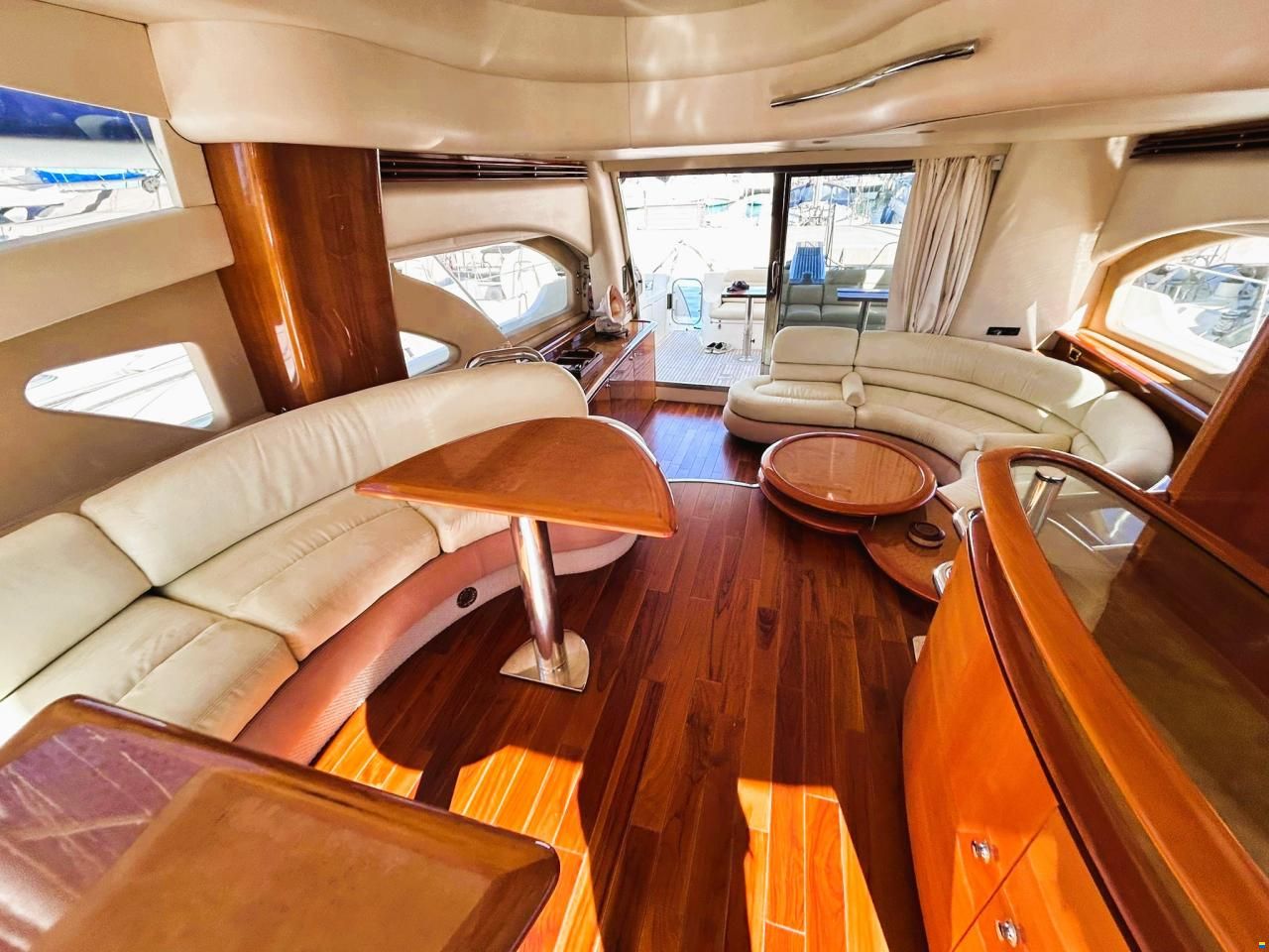 Azimut 55