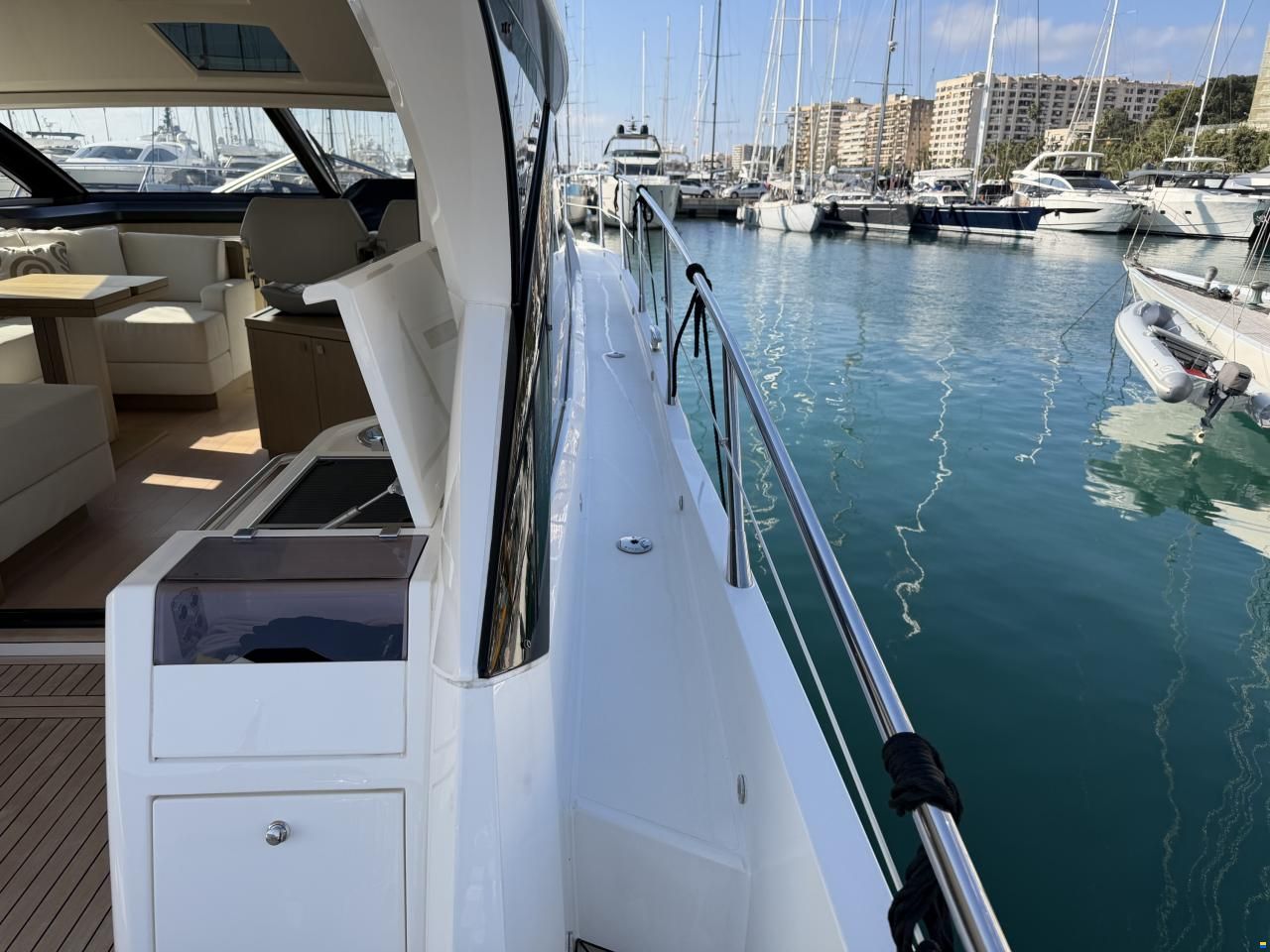 Sunseeker Predator 57